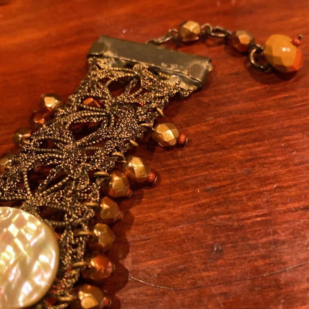 3/$10 David Aubrey Unique Bracelet. Antique Gold   Tone. - Picture 6 of 7